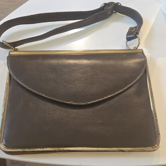 Elegant Brown Leather Shoulder Bag - Picture 1 of 8